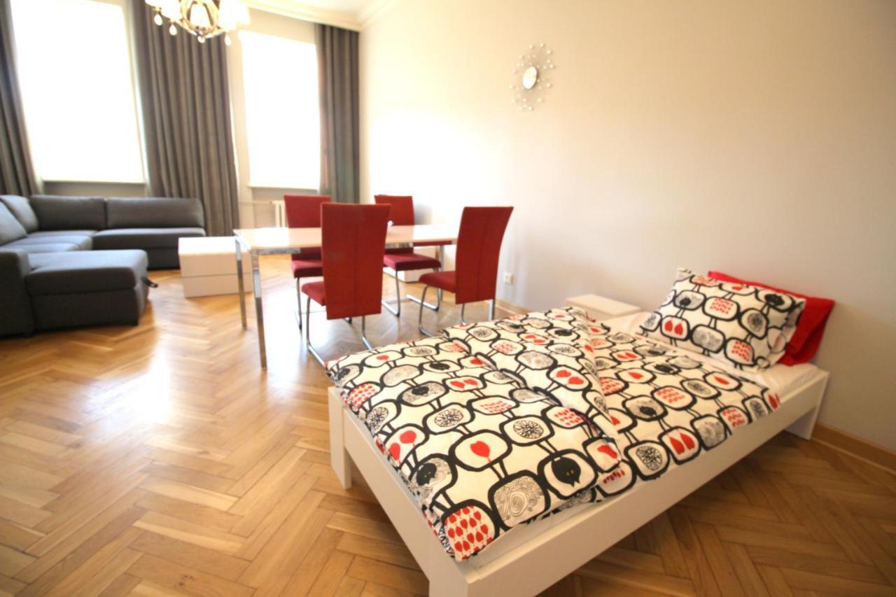 Happy Estate Apartments - Rynek Вроцлав Екстериор снимка